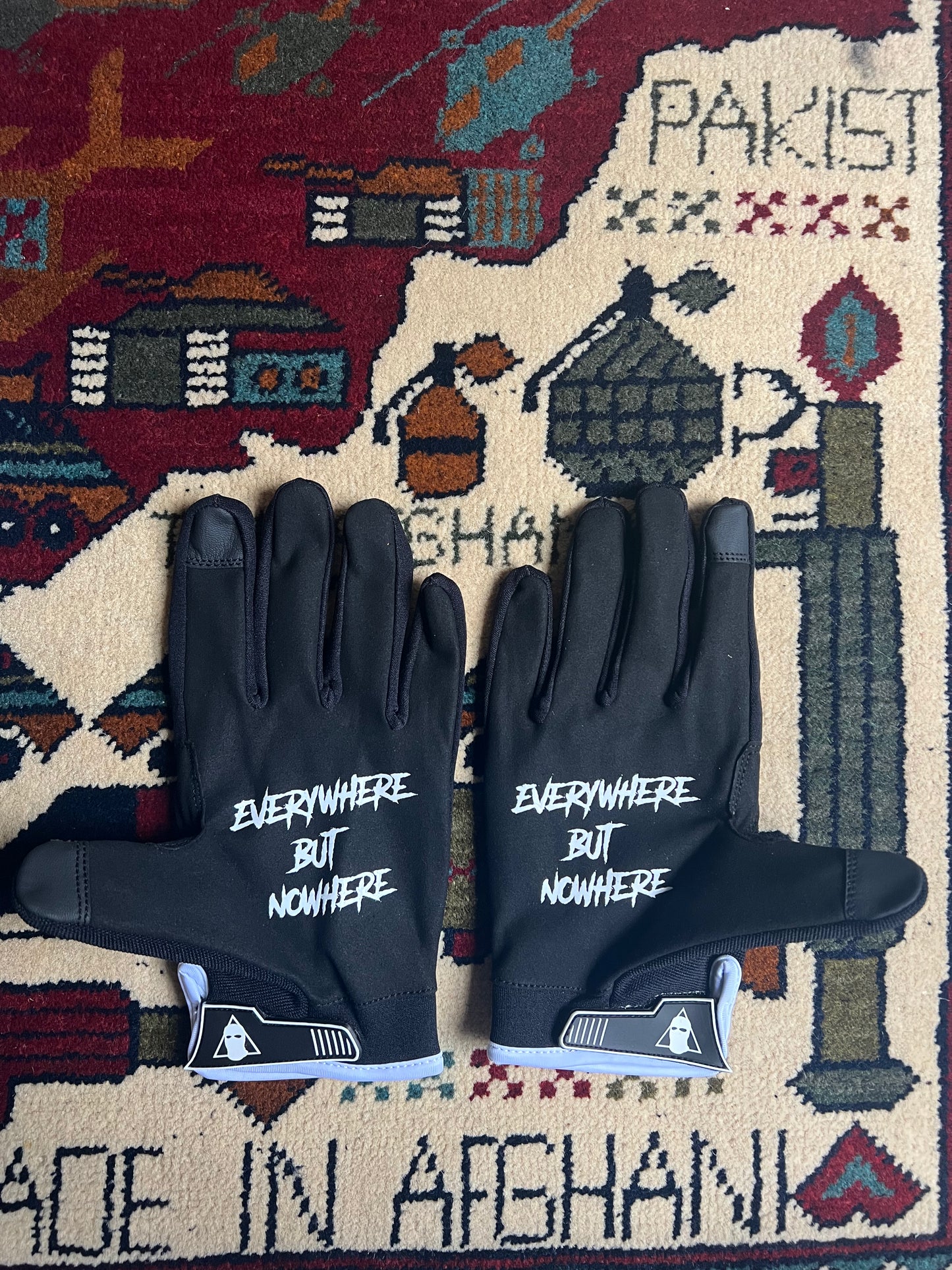 “Watch For It” Riding Gloves